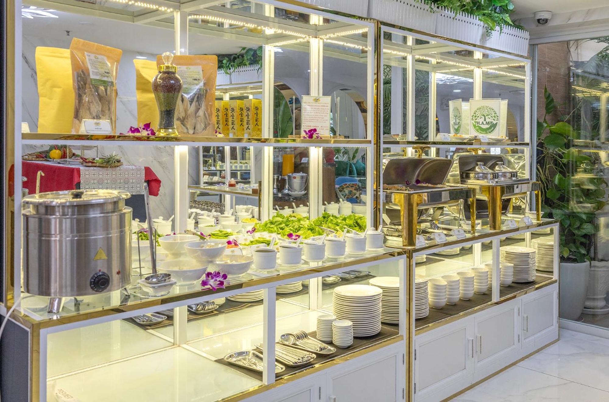 Tiffany Hotel & Restaurant Phan Thiết Exteriér fotografie