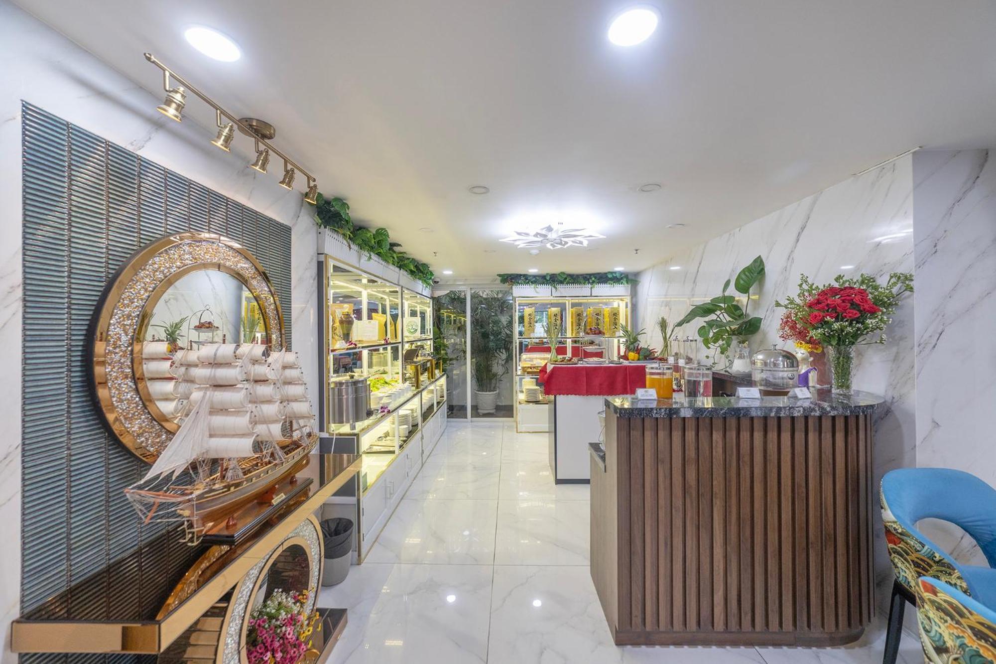 Tiffany Hotel & Restaurant Phan Thiết Exteriér fotografie