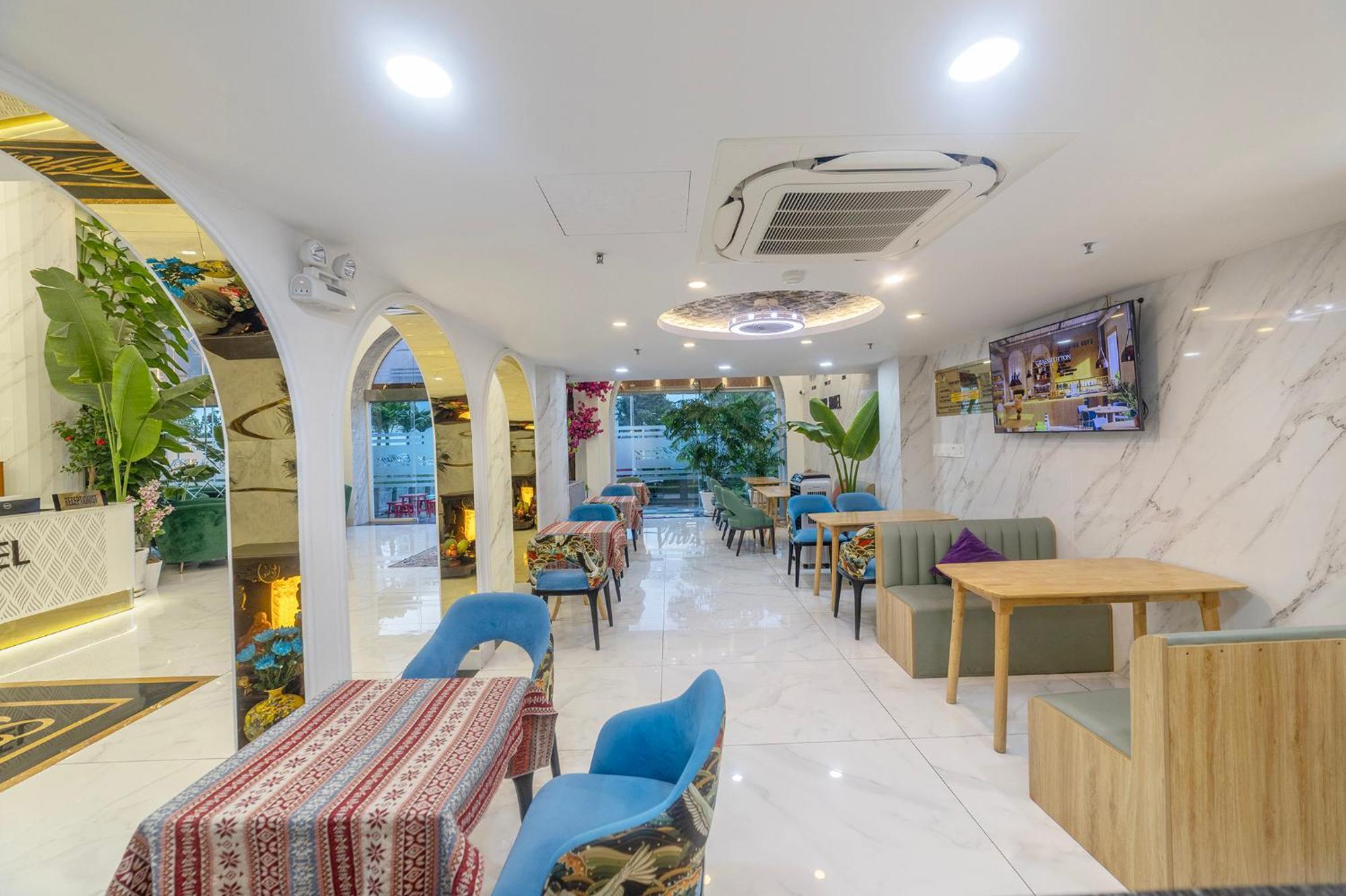 Tiffany Hotel & Restaurant Phan Thiết Exteriér fotografie