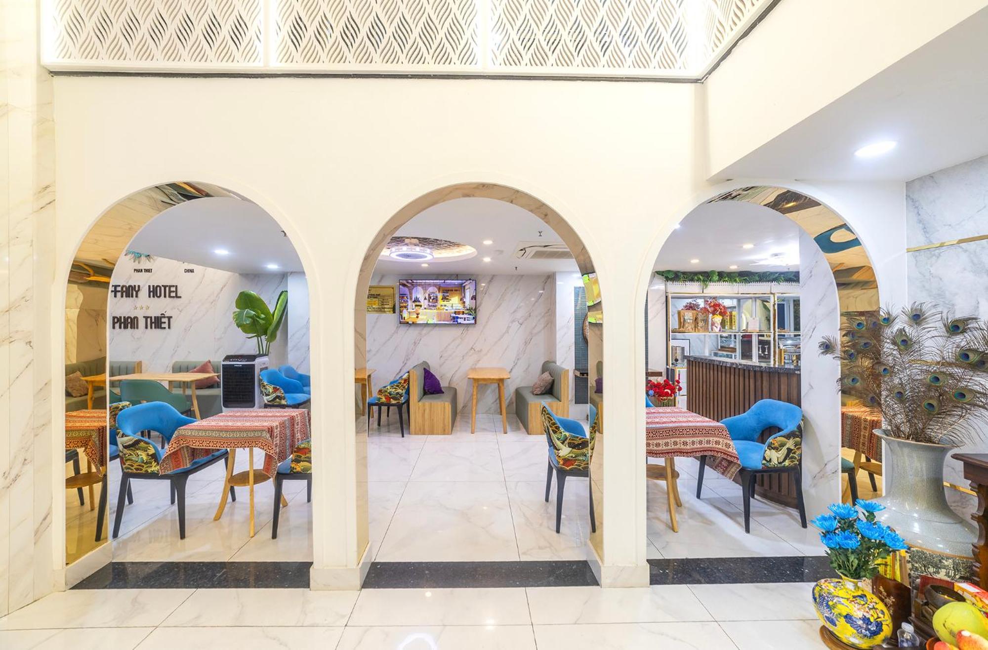 Tiffany Hotel & Restaurant Phan Thiết Exteriér fotografie