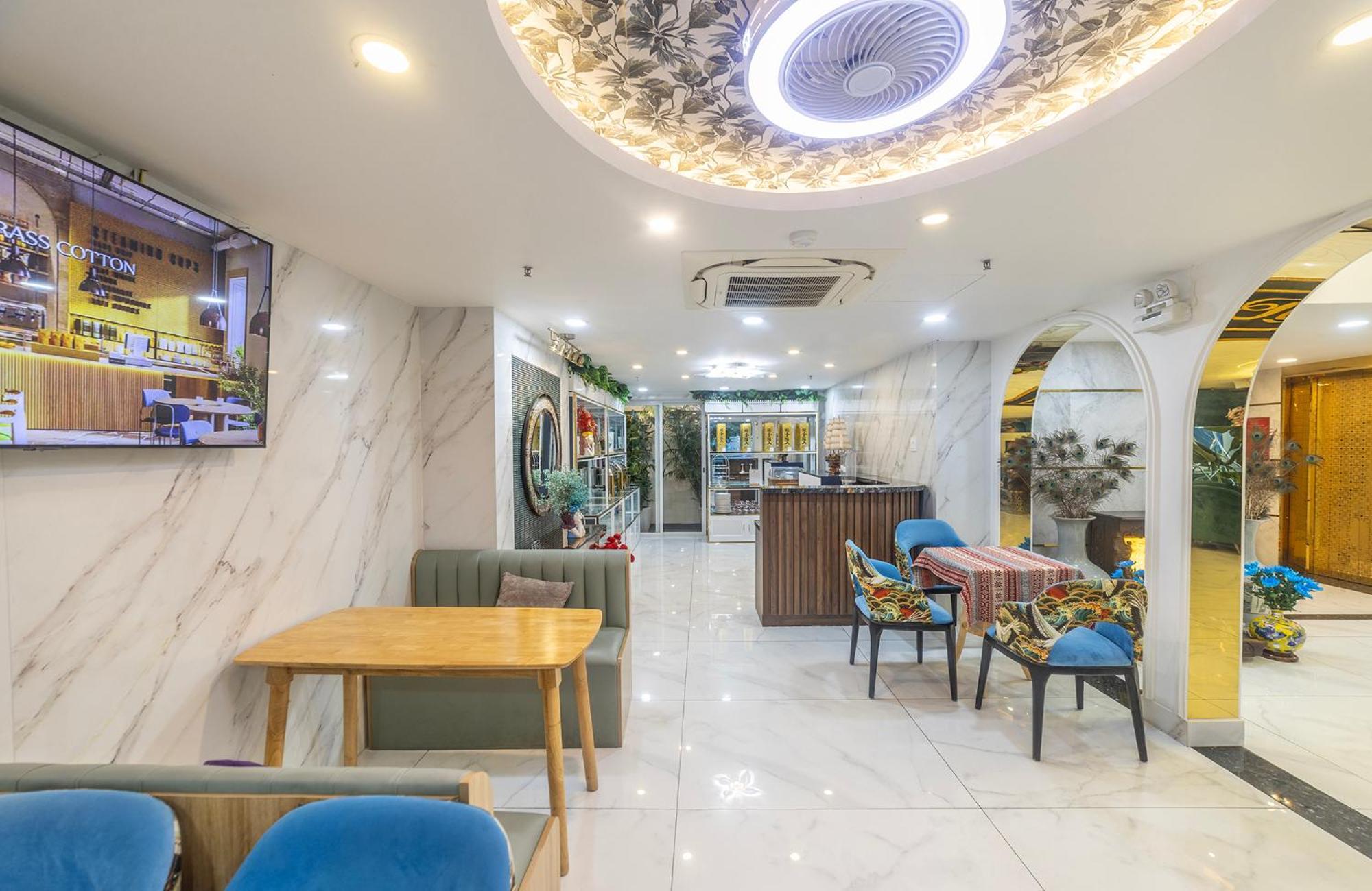 Tiffany Hotel & Restaurant Phan Thiết Exteriér fotografie