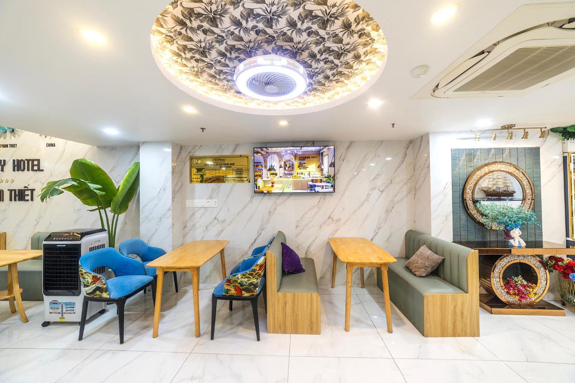 Tiffany Hotel & Restaurant Phan Thiết Exteriér fotografie