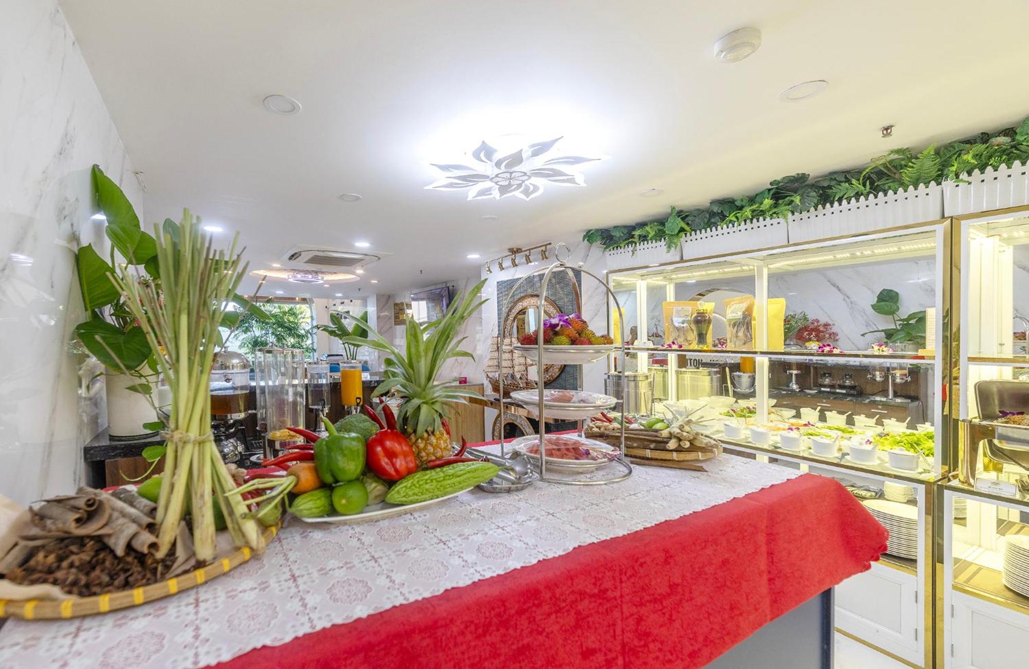 Tiffany Hotel & Restaurant Phan Thiết Exteriér fotografie
