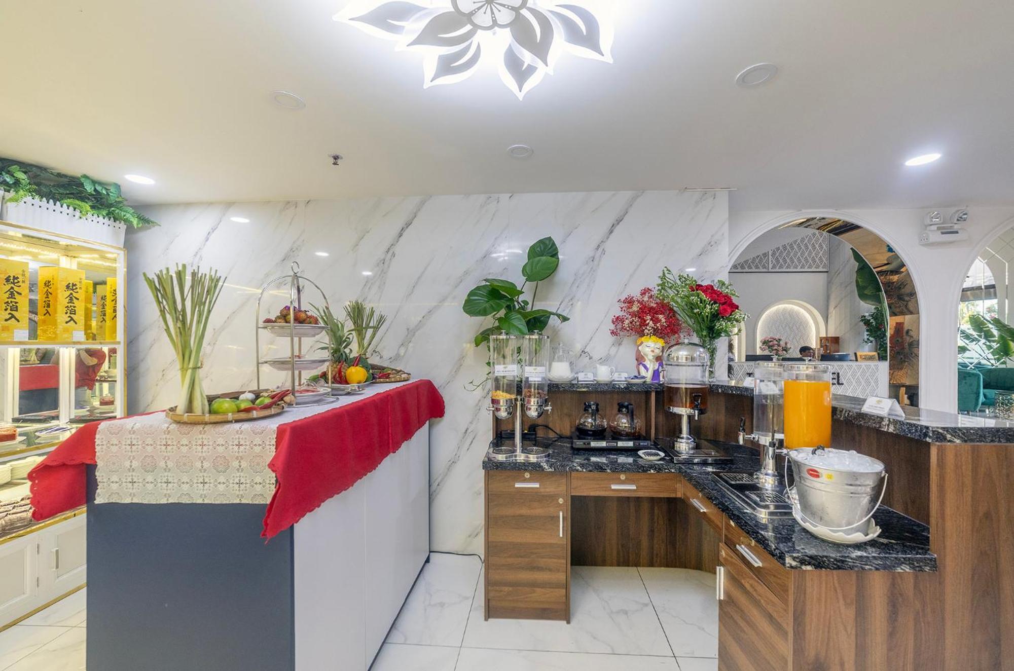Tiffany Hotel & Restaurant Phan Thiết Exteriér fotografie